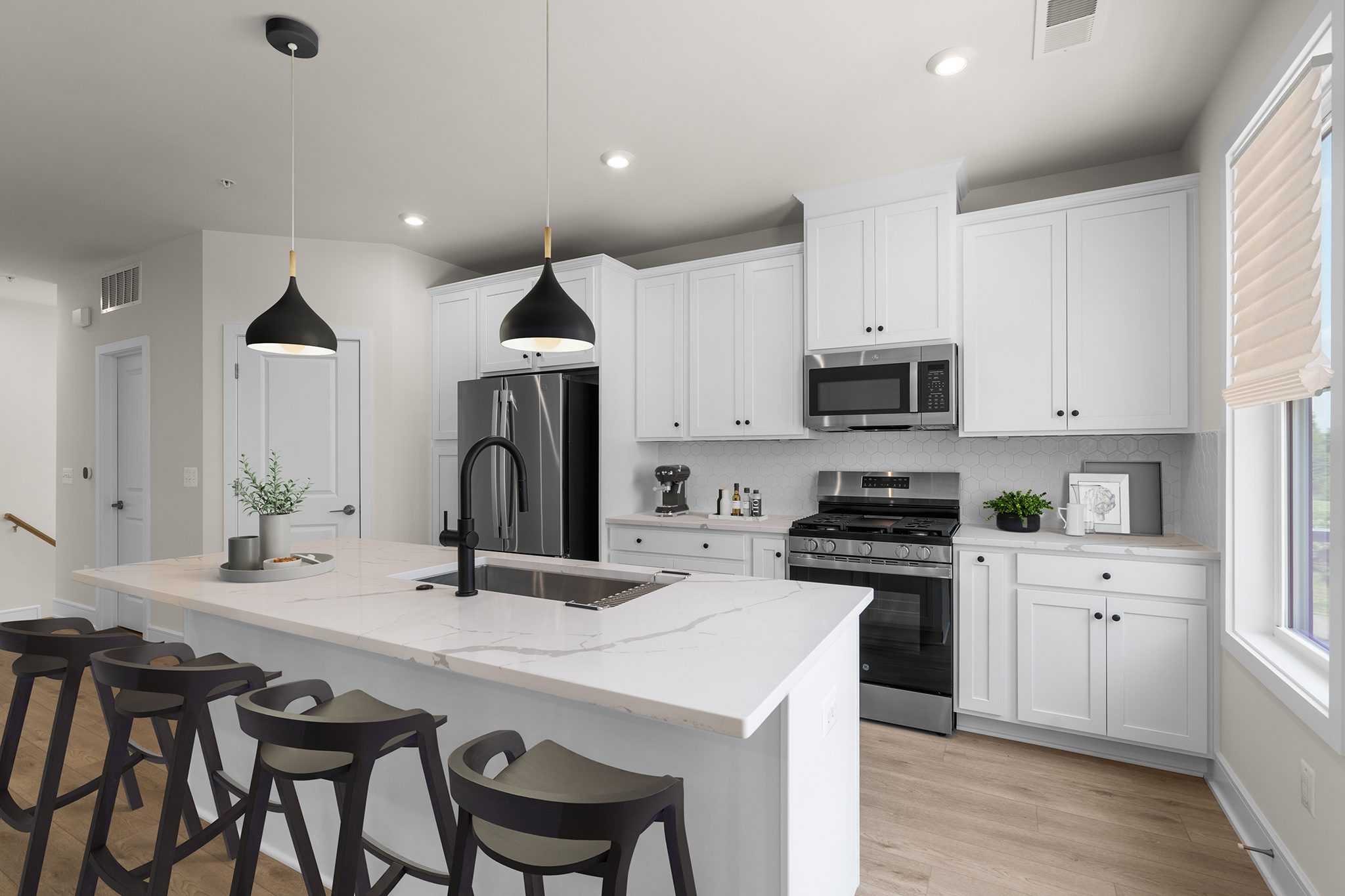 04_Demott&Silver_Cameron24-R1-RTHomesite186