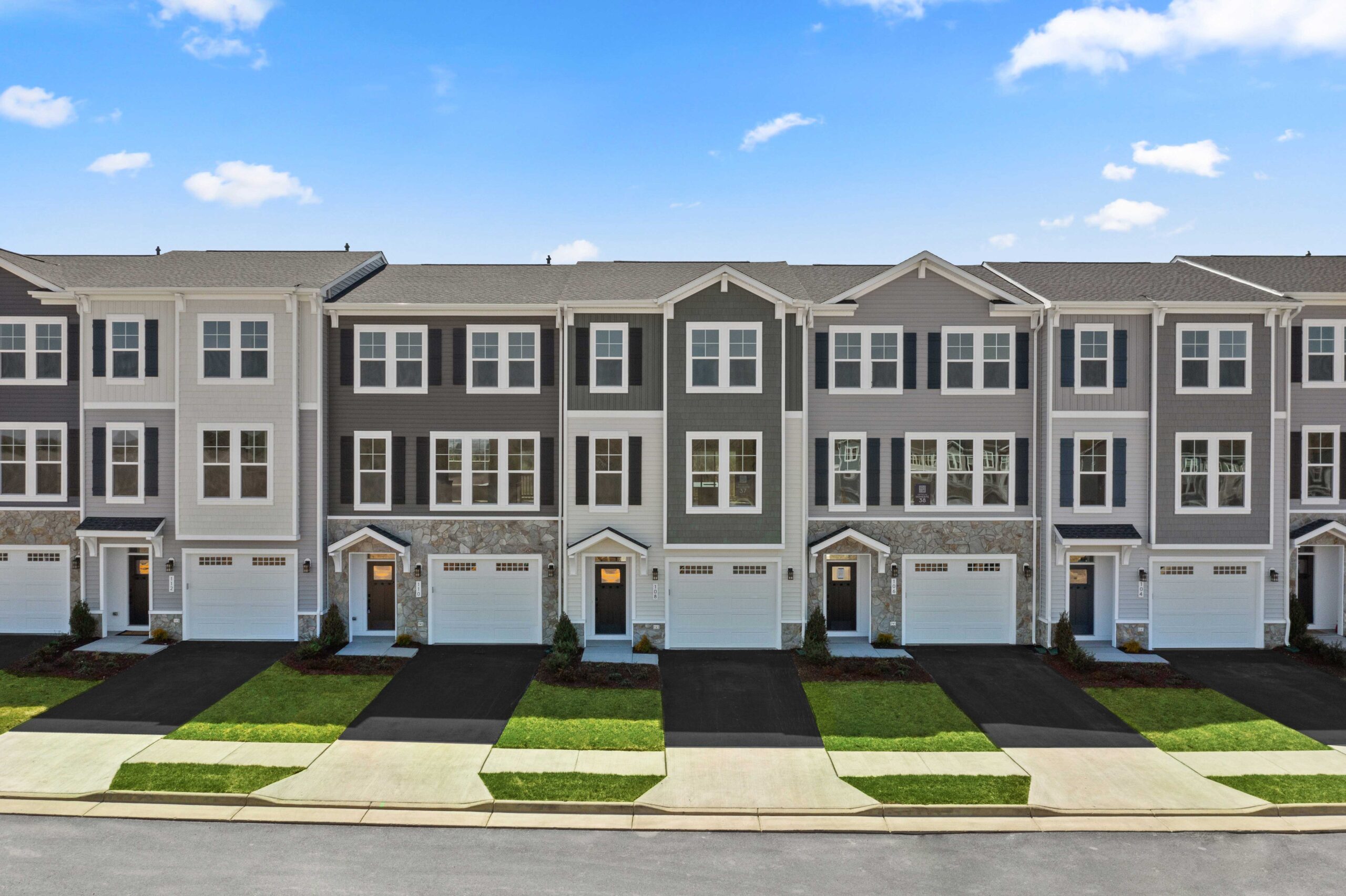 LakeFrederick_Townhome_Exterior