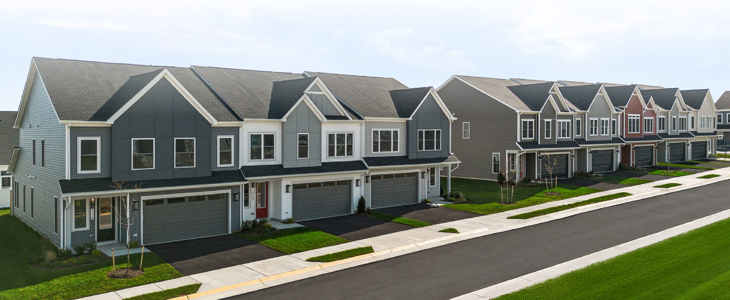 HiattPointe_Hero_010526_Desktop1