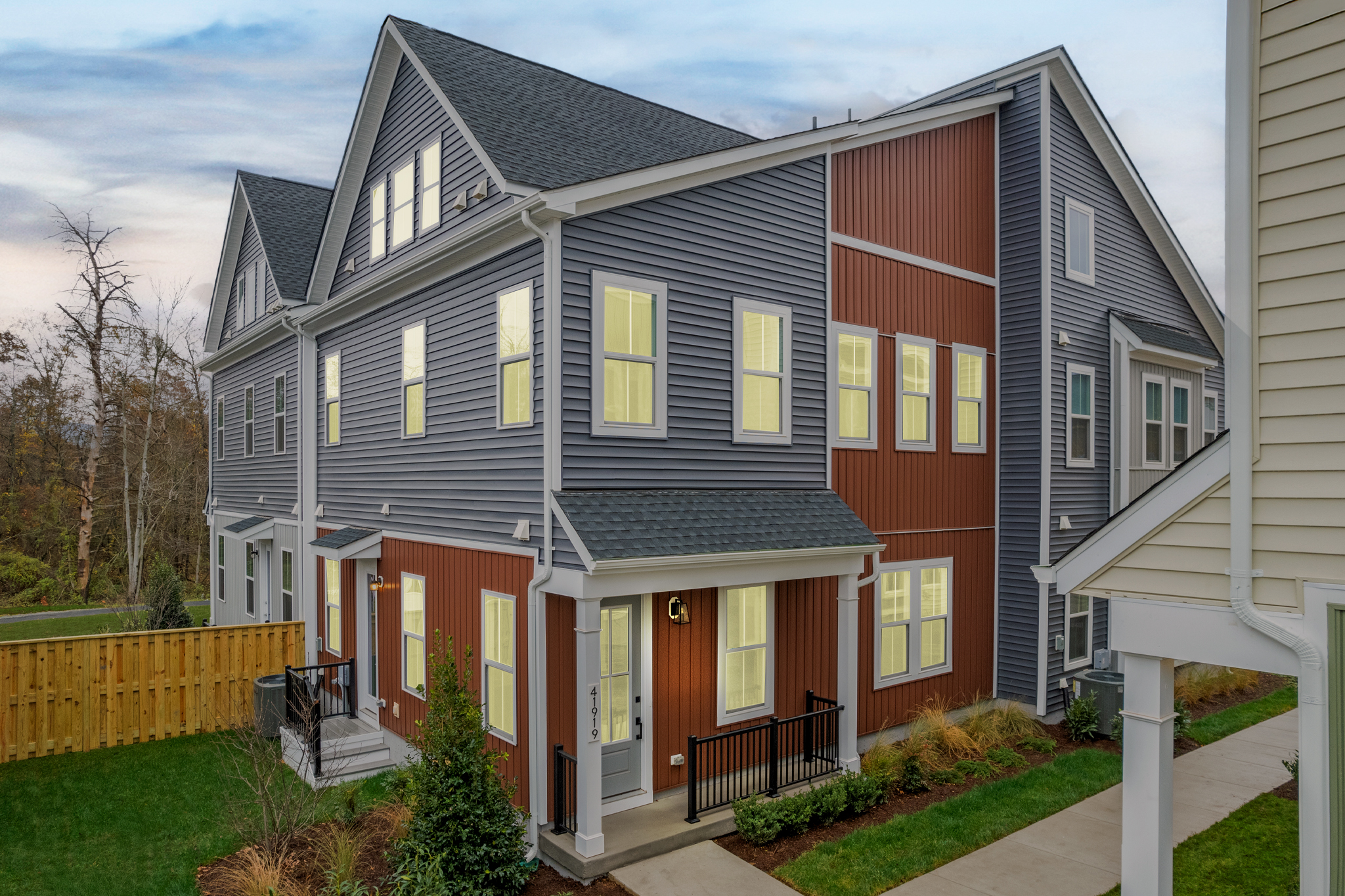 Carson - Homesite 33, Townhome, South 620, Located in Aldie, Virginia