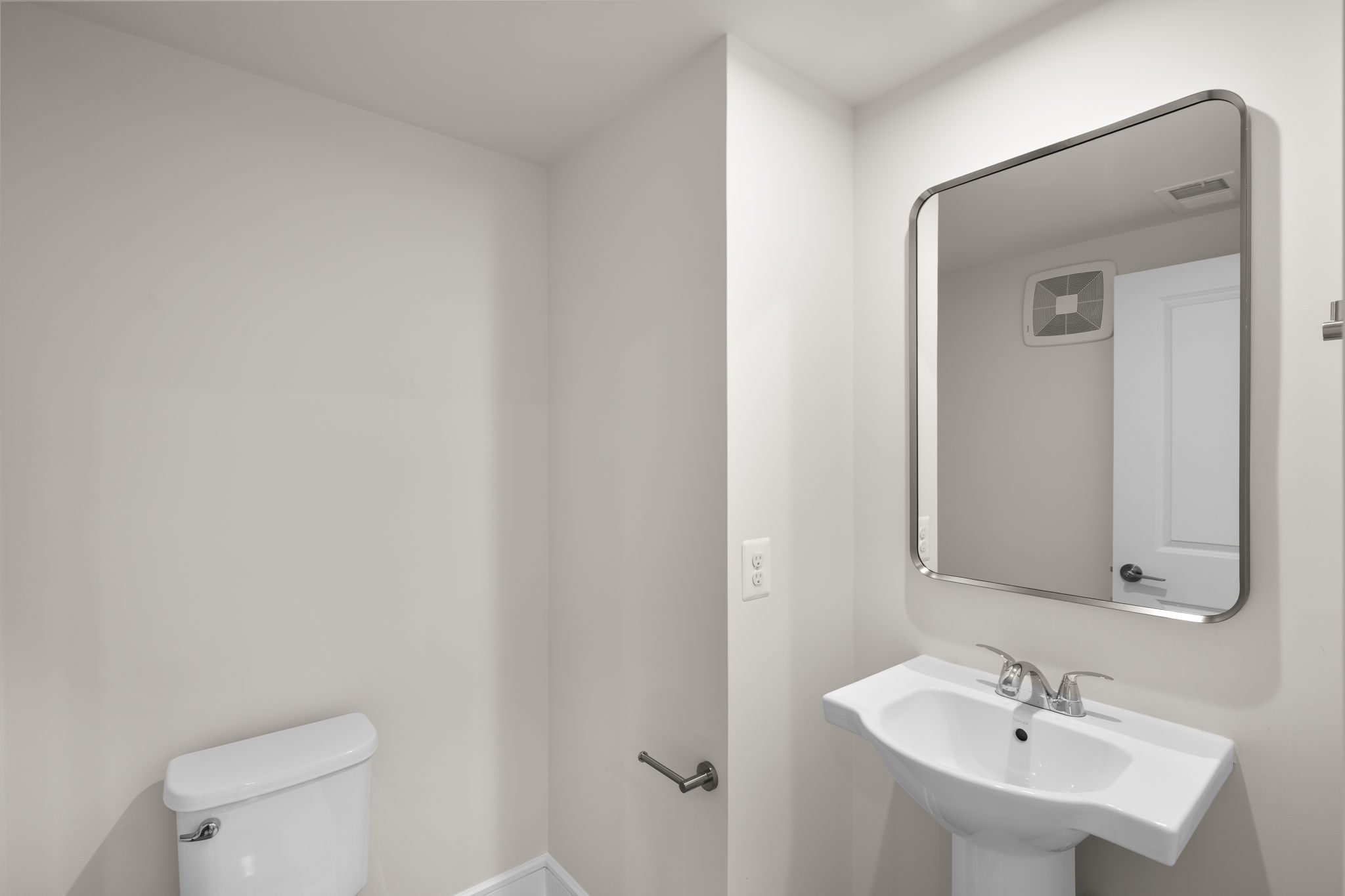 Cameron 24-R1 - Homesite 201, Townhome-style Condominium, Demott & Silver, Located in Broadlands, VA