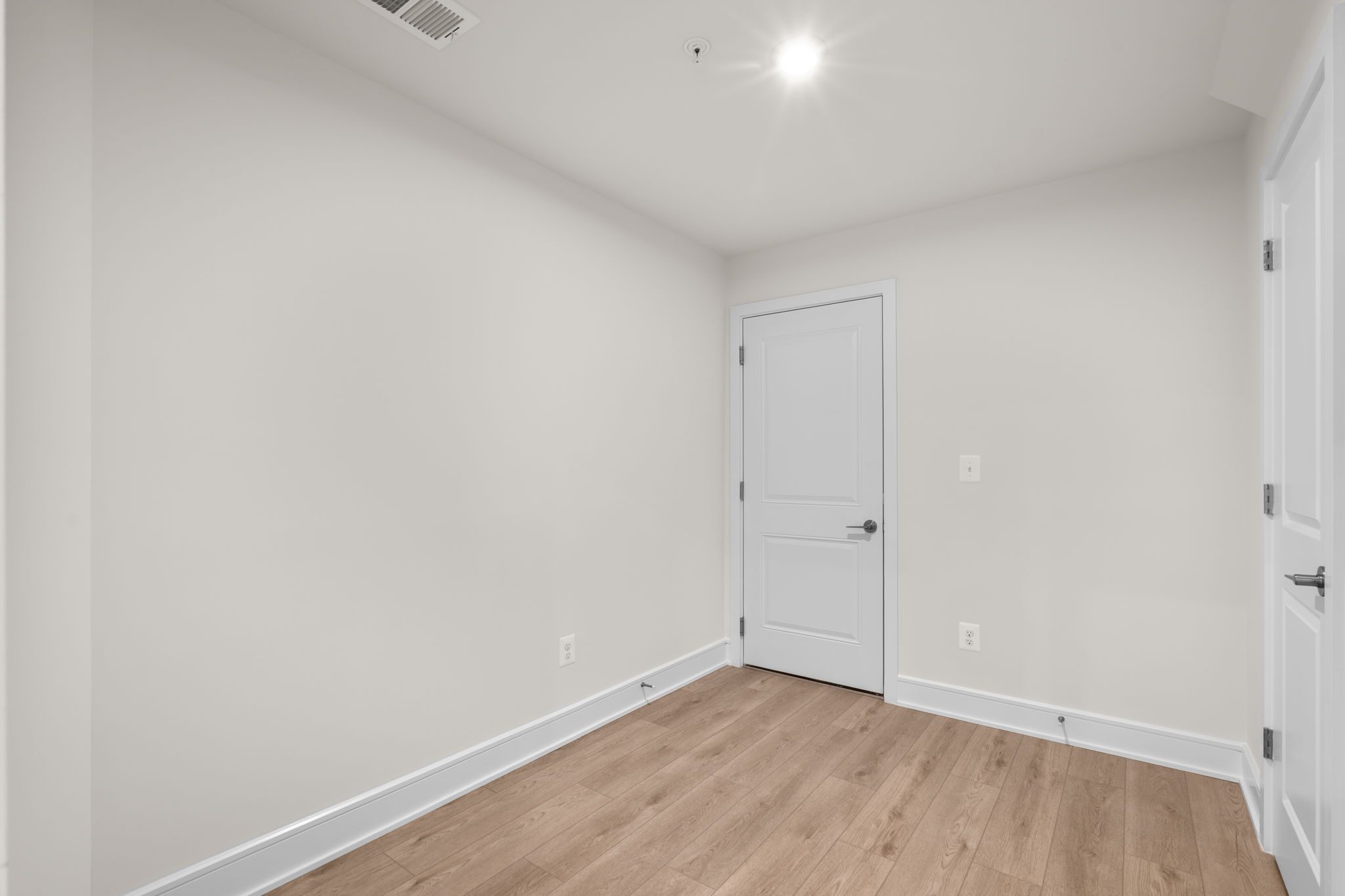 Cameron 24-R1 - Homesite 201, Townhome-style Condominium, Demott & Silver, Located in Broadlands, VA