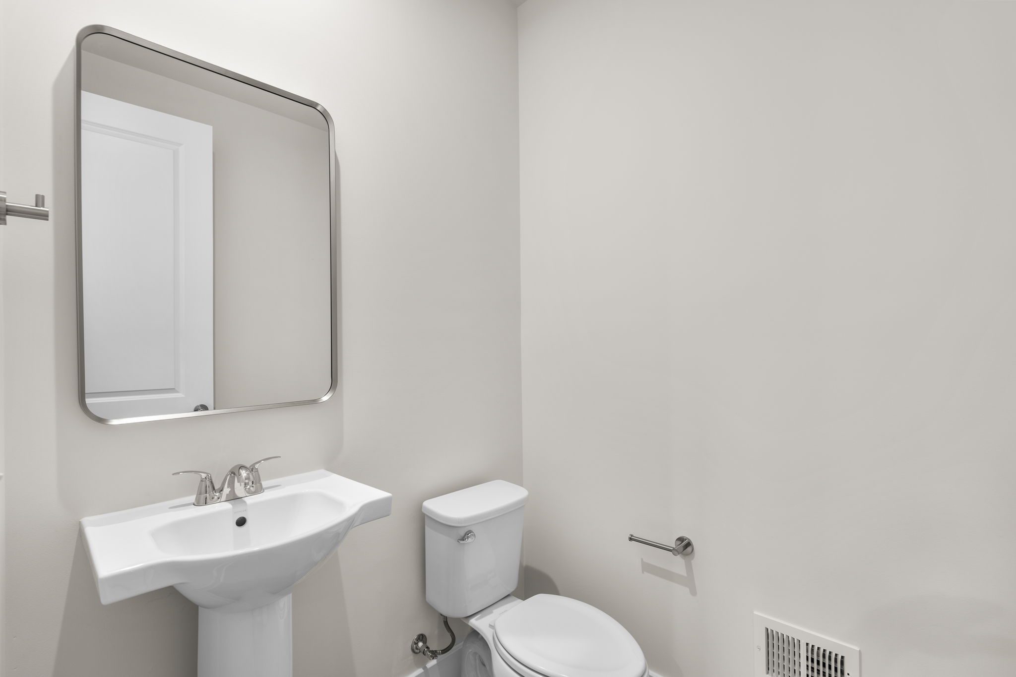 Taryn 24-F2 - Homesite 28, Townhome, Arpina Valley, Located in Herndon, Virginia