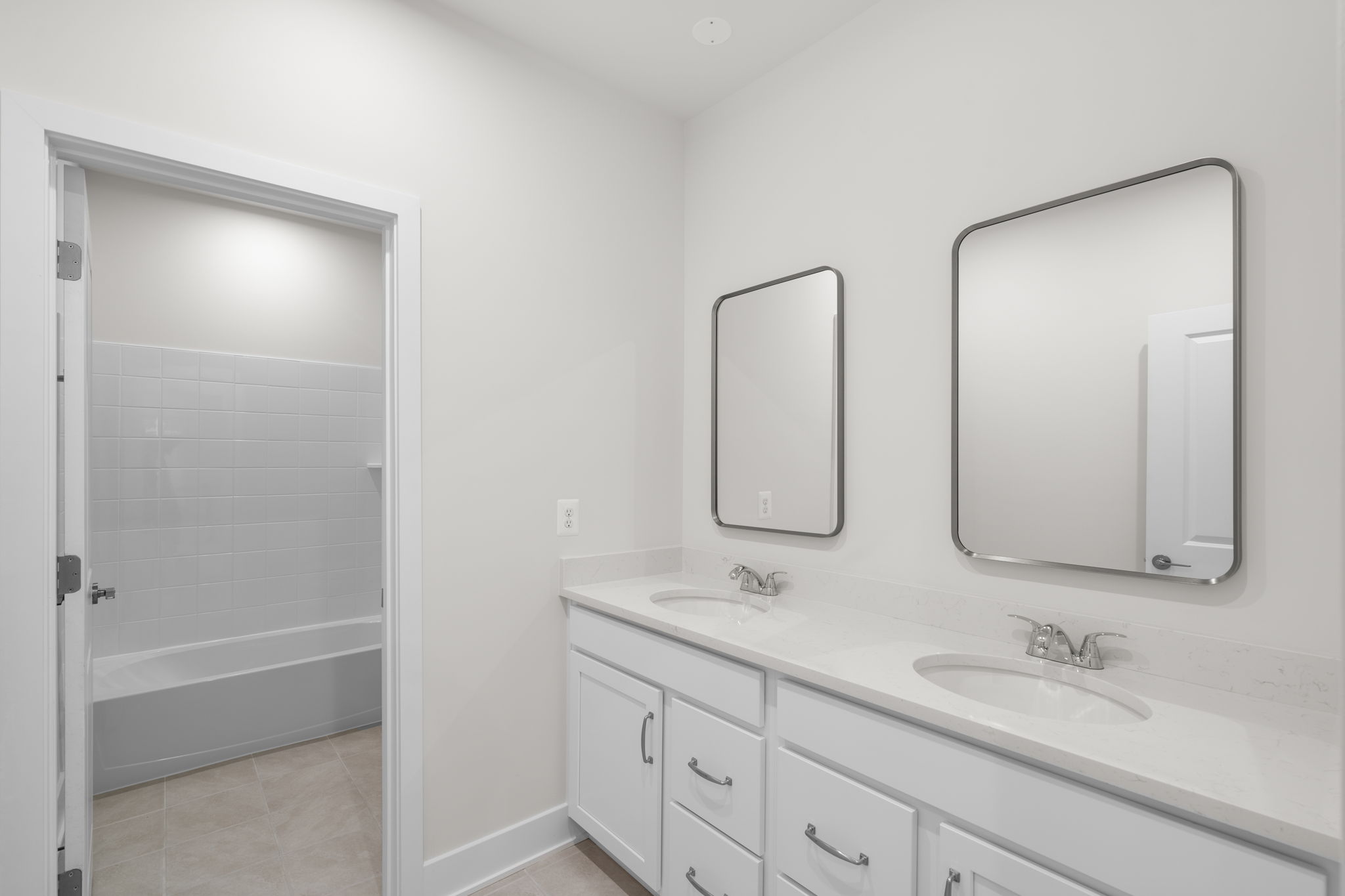 Vera 34-F2 - Homesite 1095, Villa, Hiatt Pointe, Located in Stephenson, VA