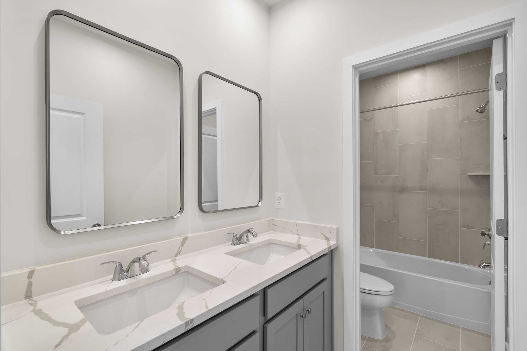 Soren 43-F2 - Homesite 174, Single Family Home, Heritage at Marshall, Located in Marshall, VA