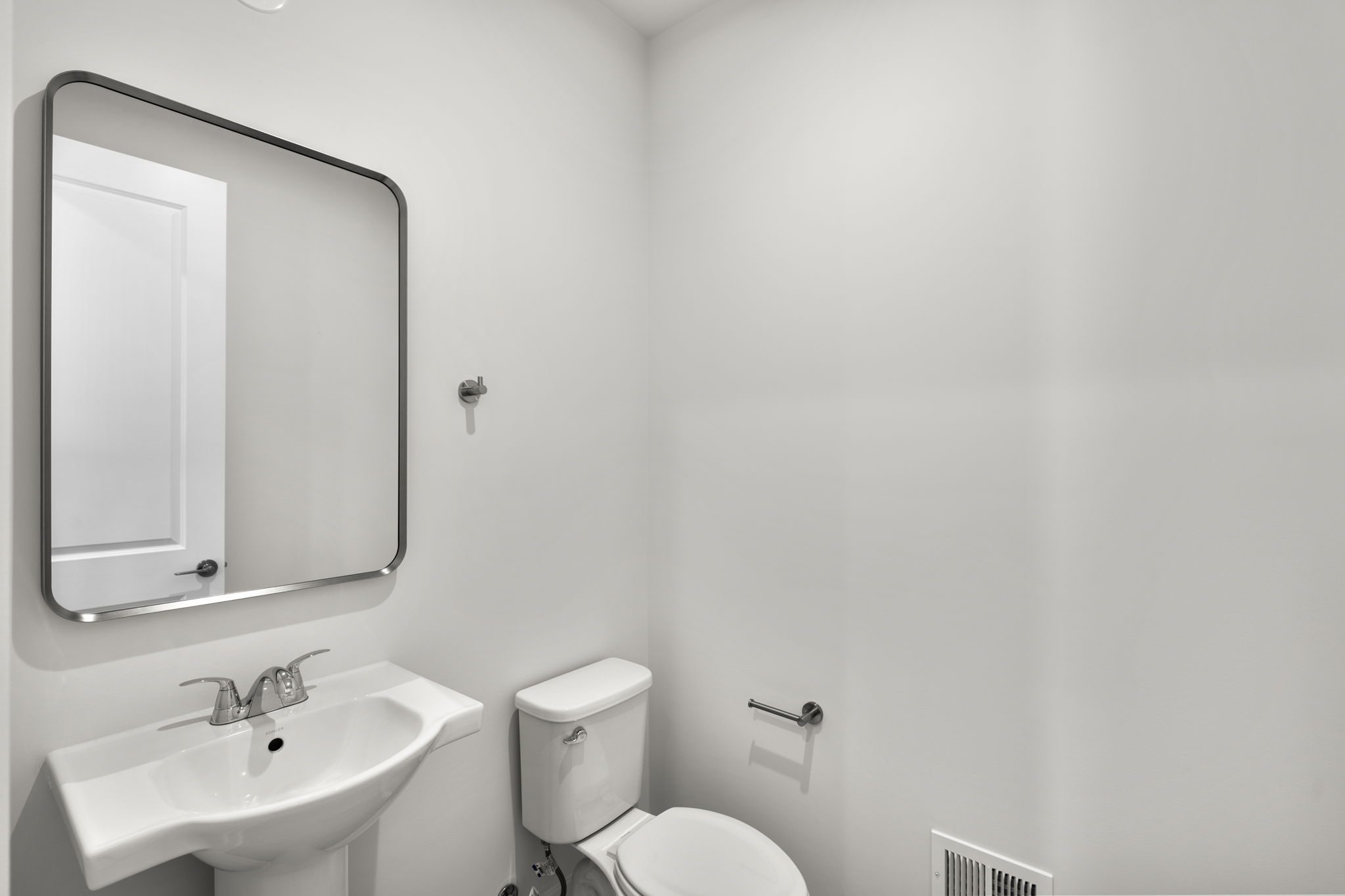 Taryn 24-F2 - Homesite 21, Townhome, Arpina Valley, Located in Herndon, Virginia