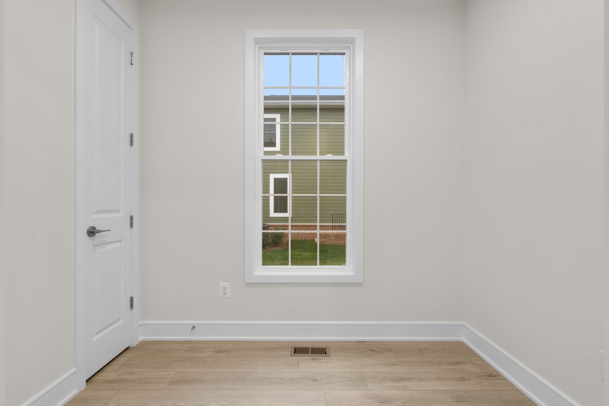 Sutton 37-F2 - Homesite 10, Single Family Home, Heritage at Marshall, Located in Marshall, VA