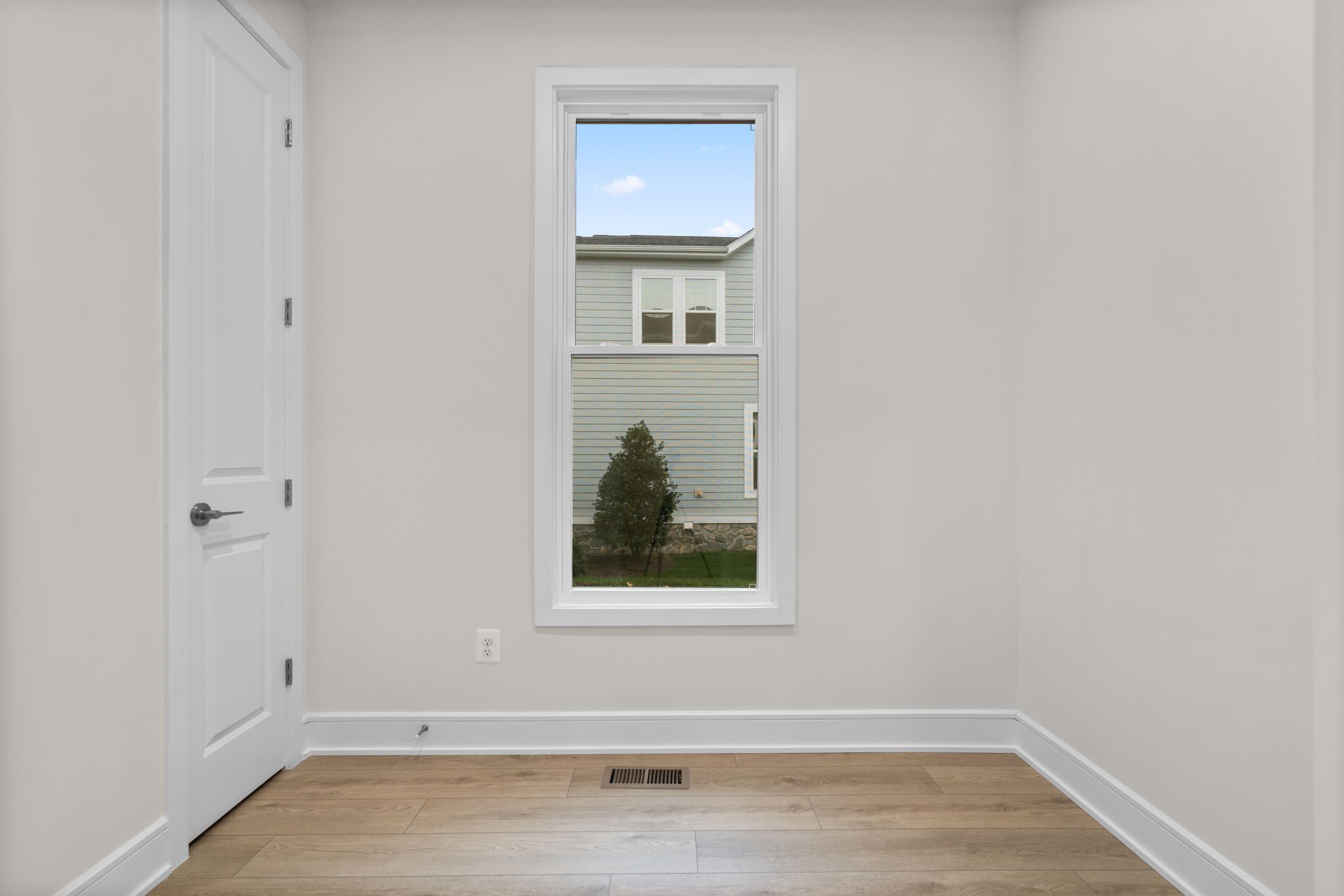 Sutton 37-F2 - Homesite 9, Single Family Home, Heritage at Marshall, Located in Marshall, VA