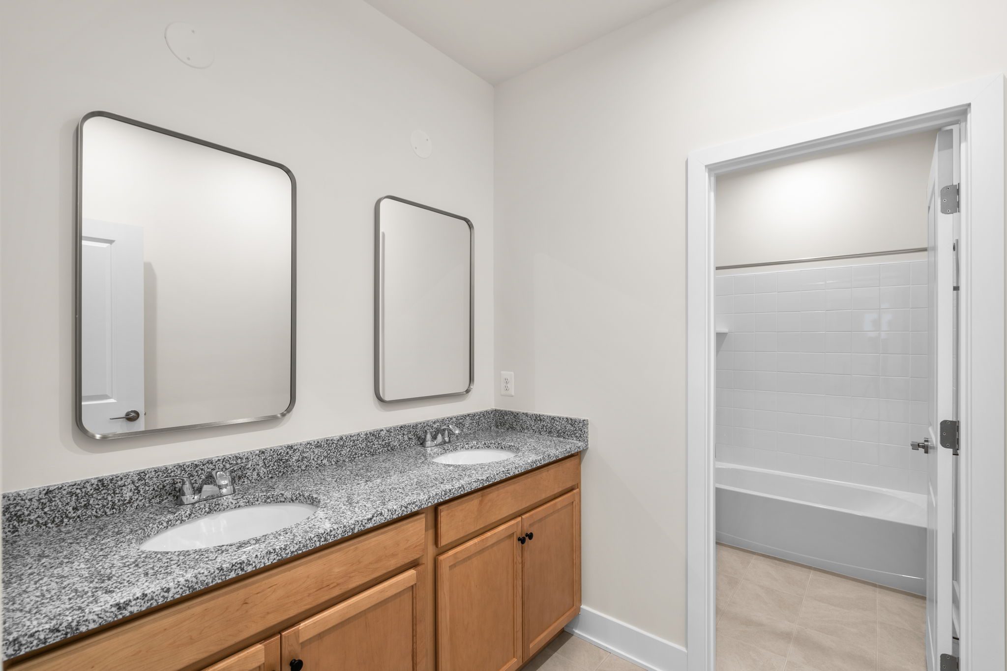 Vera 34-F2 - Homesite 1094, Villa, Hiatt Pointe, Located in Stephenson, VA