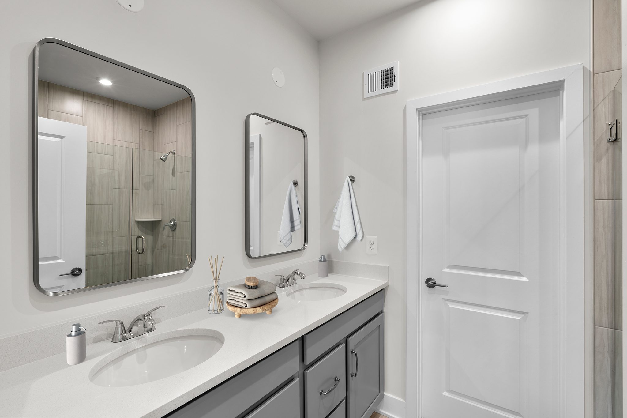 Taryn 24-F2 - Homesite 21, Townhome, Arpina Valley, Located in Herndon, Virginia