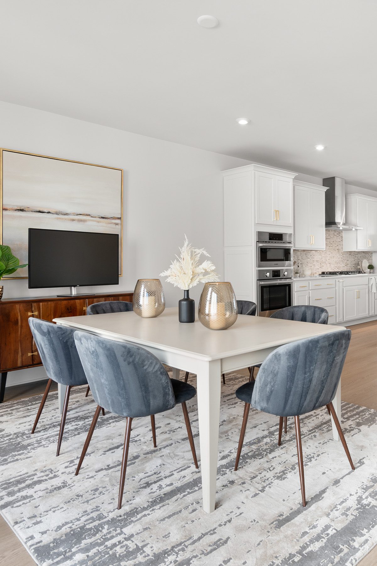 082825_Homepage_VerticalGallery_Lexington