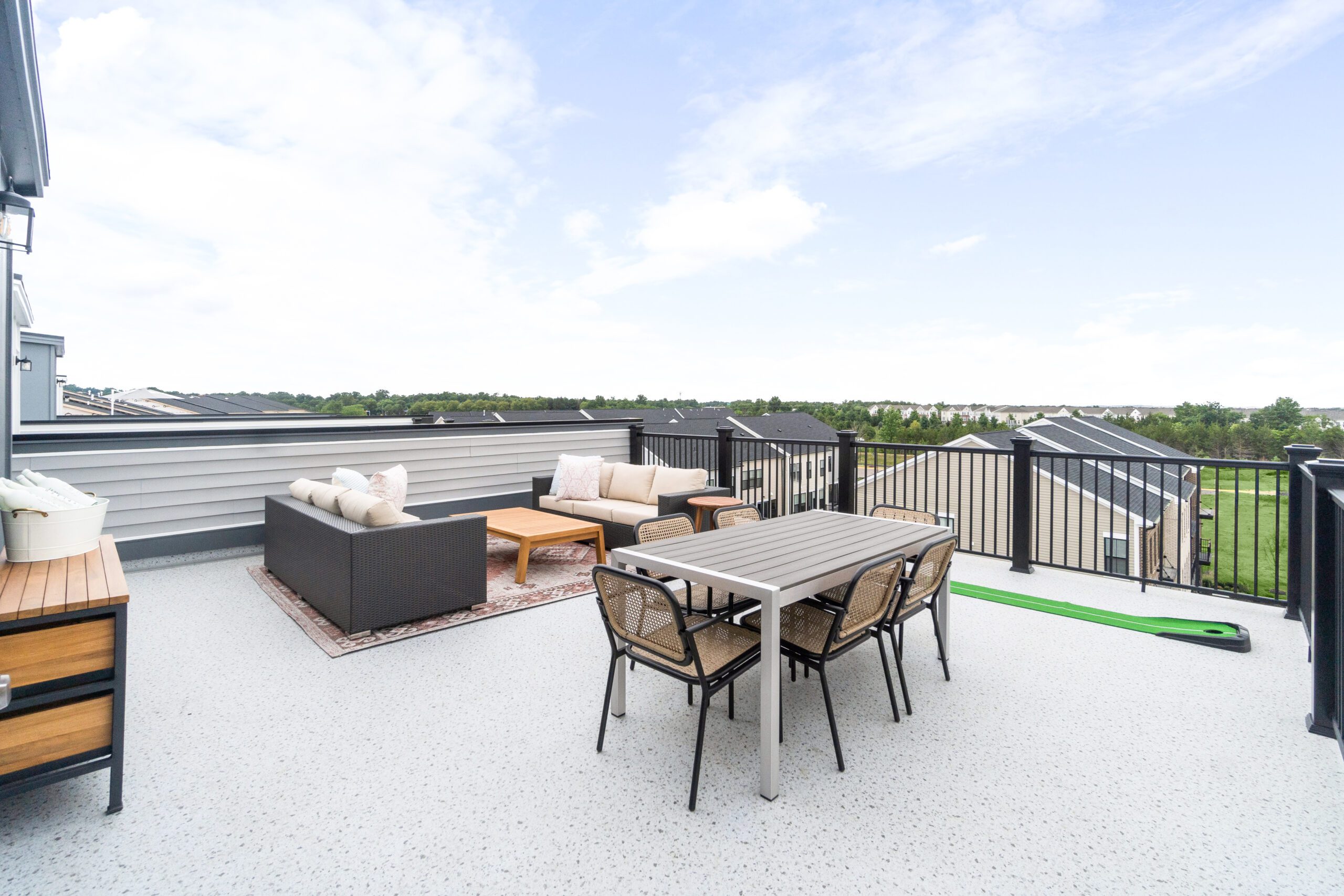 090625_Demott&Silver_IG_01