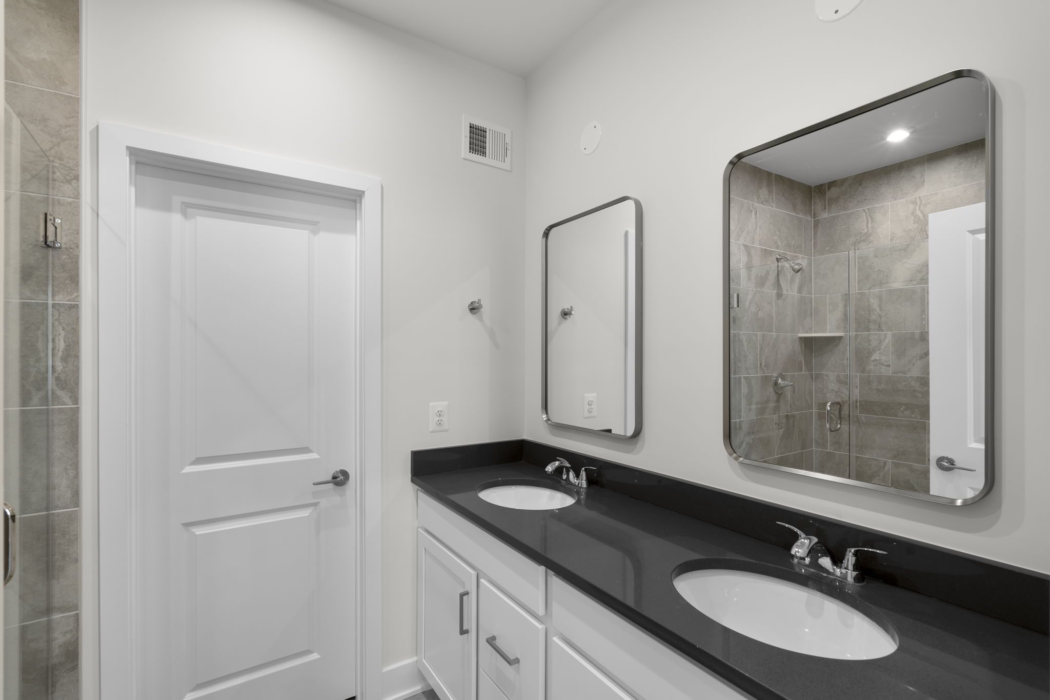 Taryn 24-F2 - Homesite 25, Townhome, Arpina Valley, Located in Herndon, Virginia