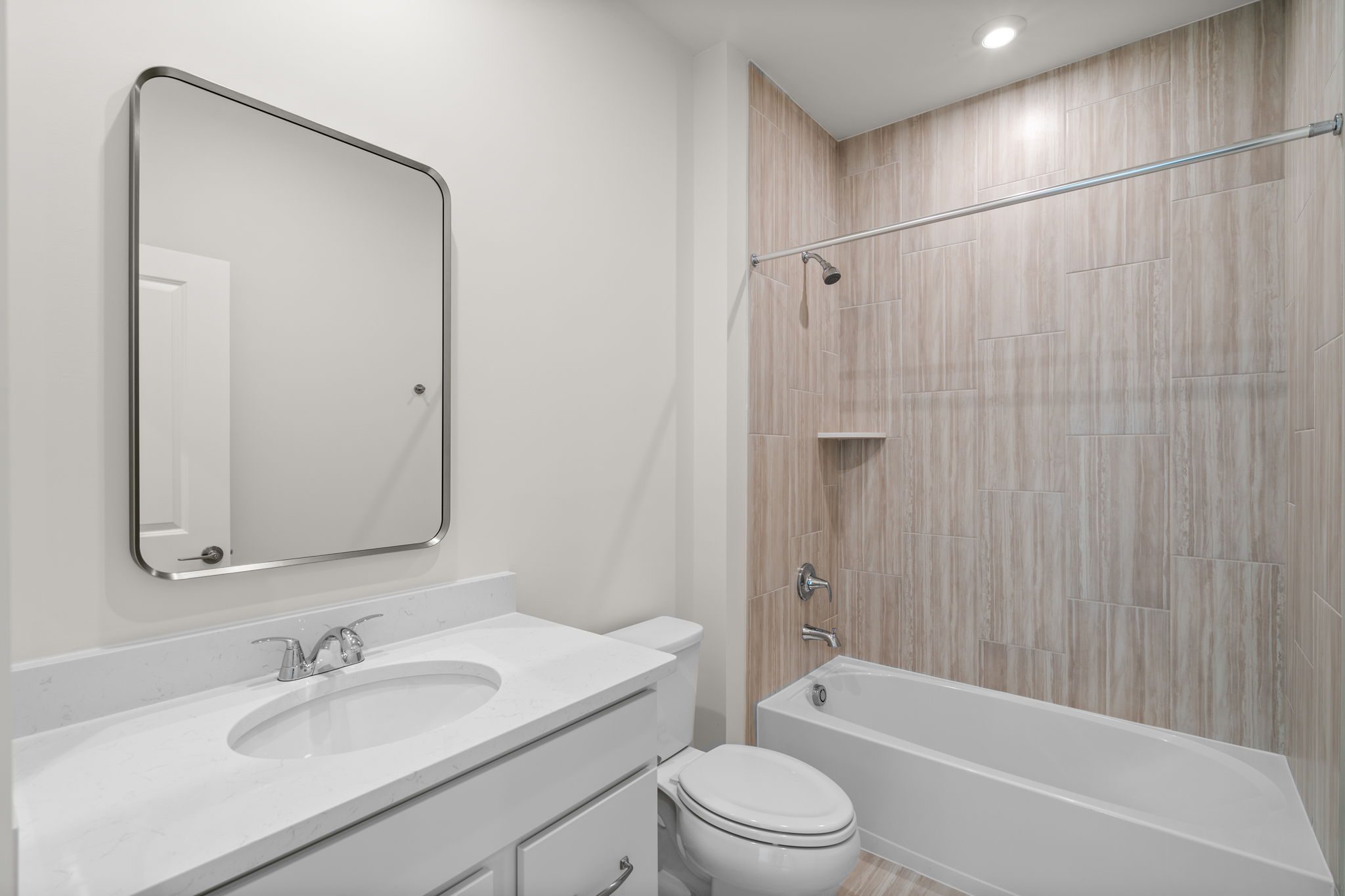 28_HiattPointe_Vale34-F2_Homesite1024_Web