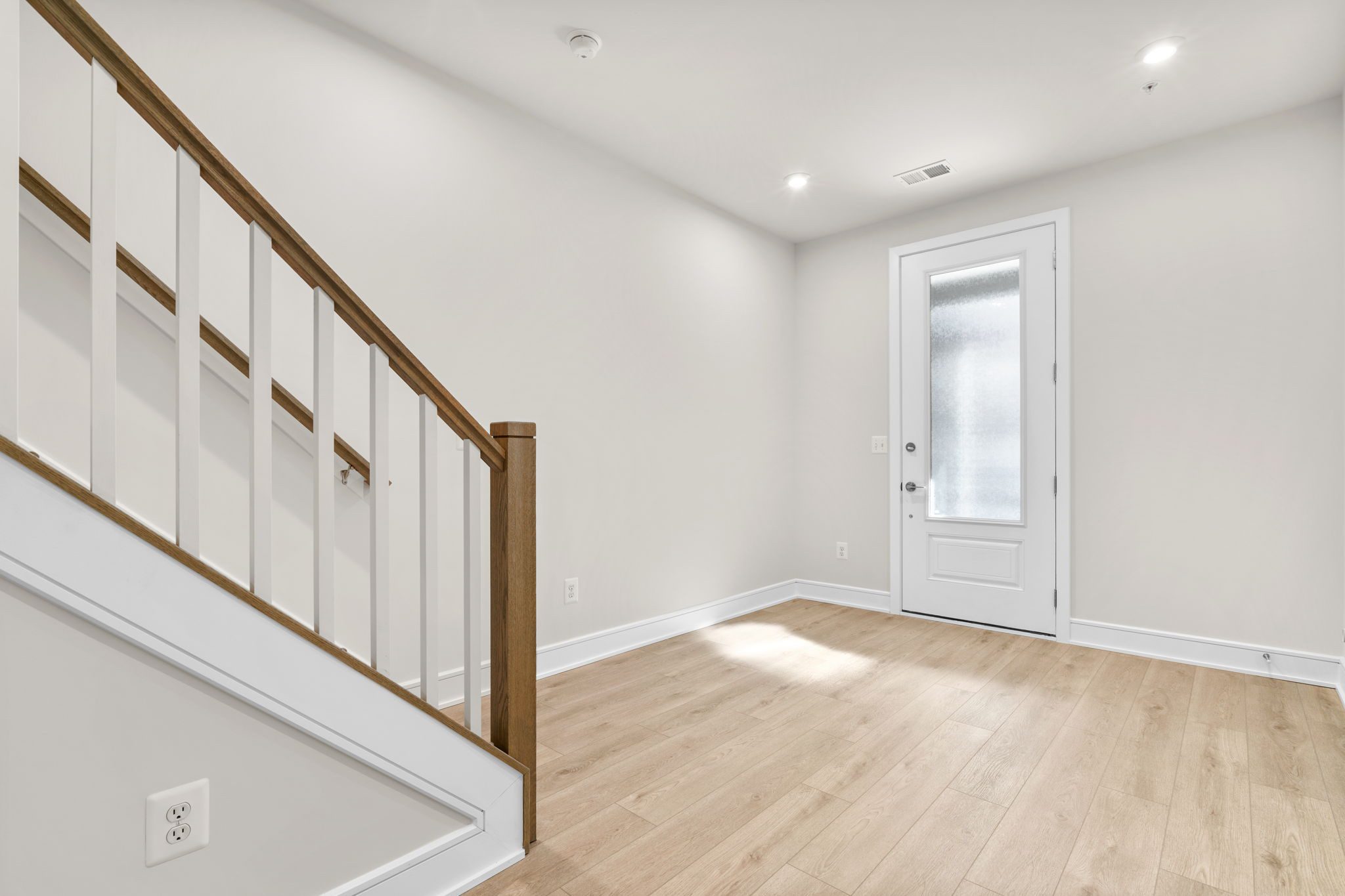 Cameron 24-R1-RT - Homesite 176, Townhome-style Condominium with Rooftop Terrace, Demott & Silver, Located in Broadlands, VA