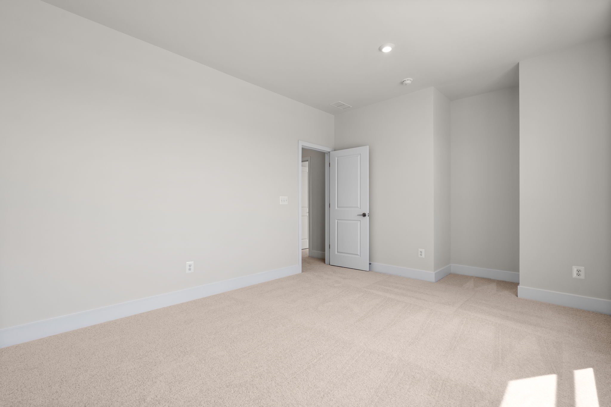 30_HiattPointe_Vale34-F2_Homesite1024_Web