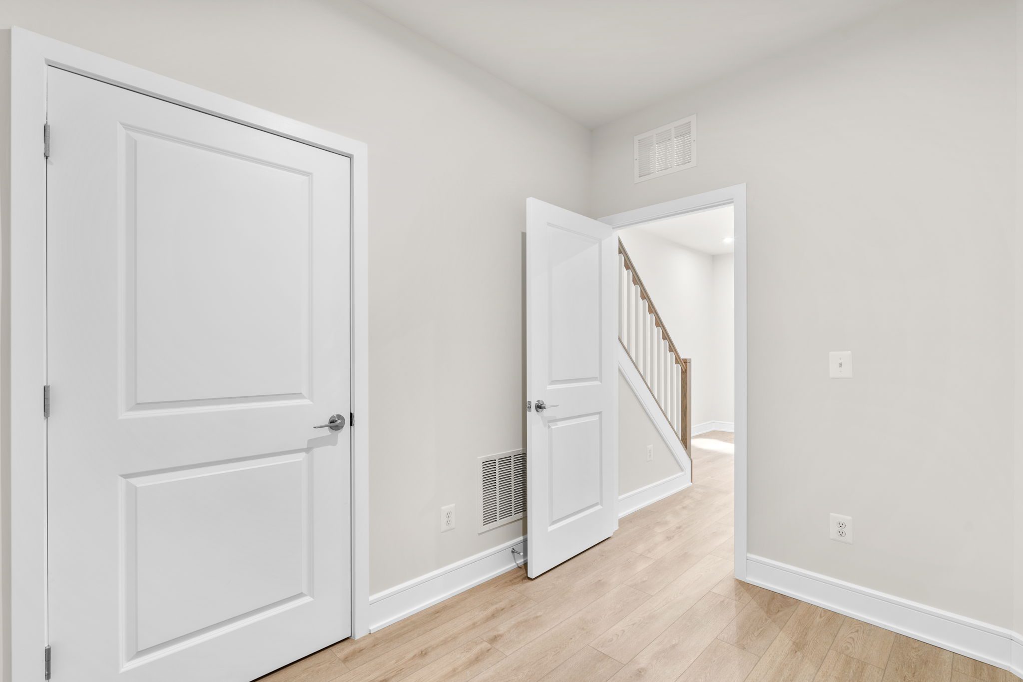 Cameron 24-R1-RT - Homesite 176, Townhome-style Condominium with Rooftop Terrace, Demott & Silver, Located in Broadlands, VA