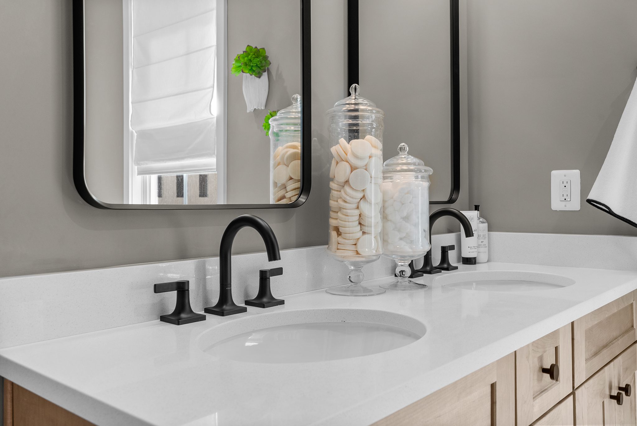 ArpinaValley_Tatum16-R1ModelHomesite153_2