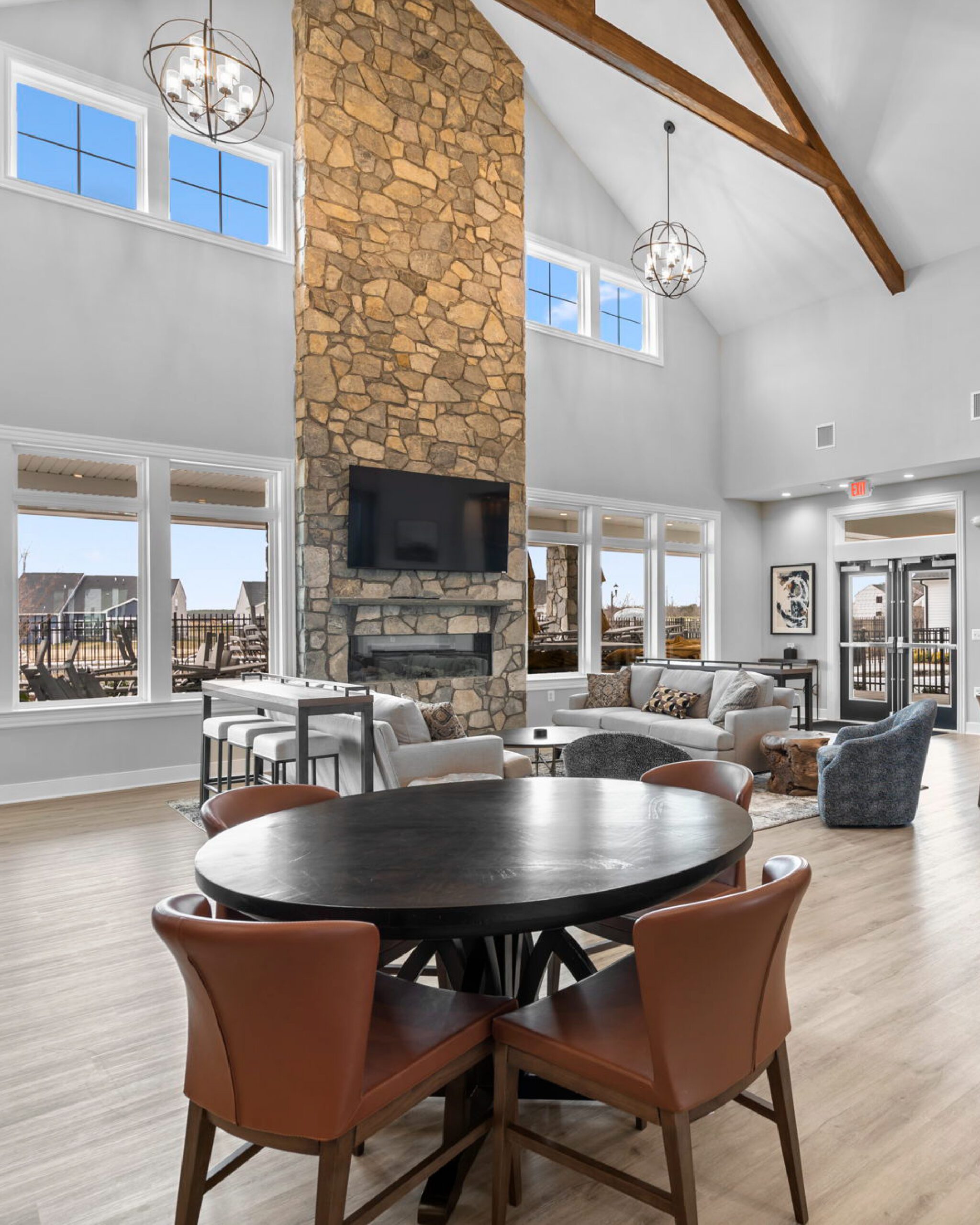 032726_HiattPointe_IG_01