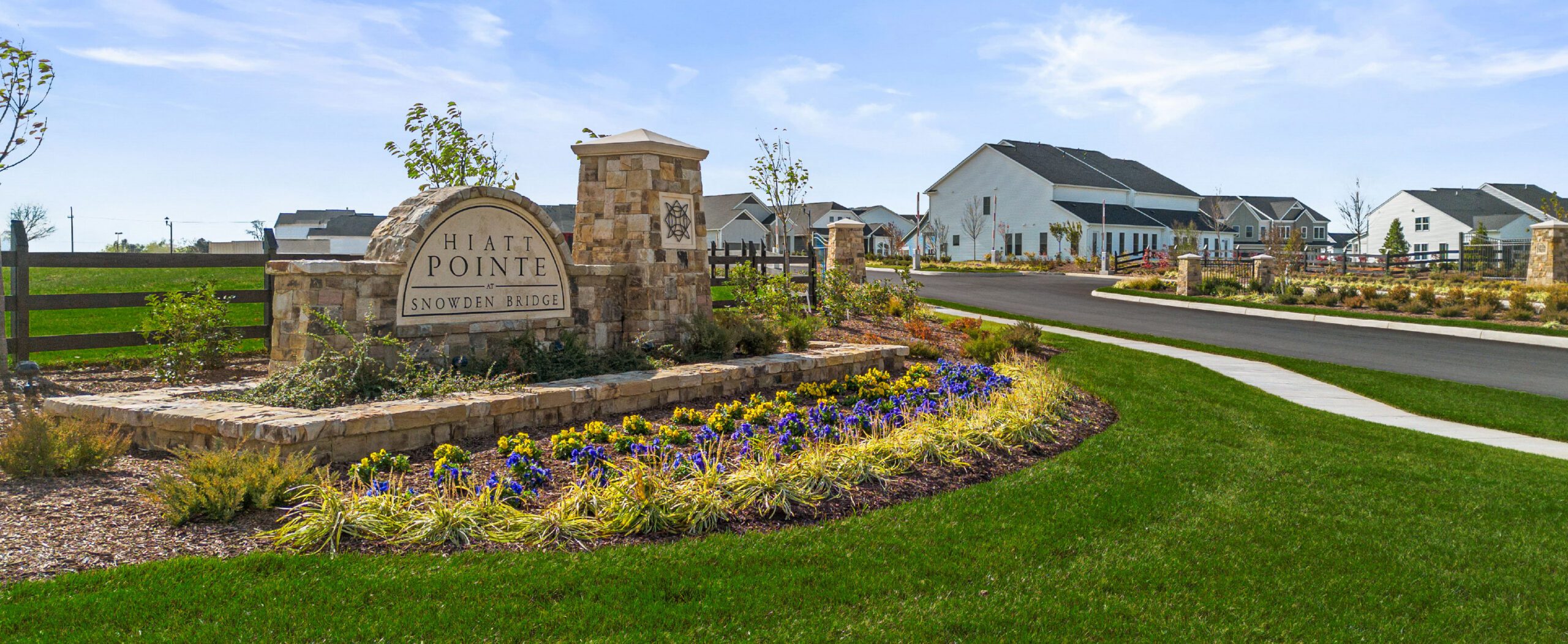 HiattPointe_Hero_032726__Desktop1