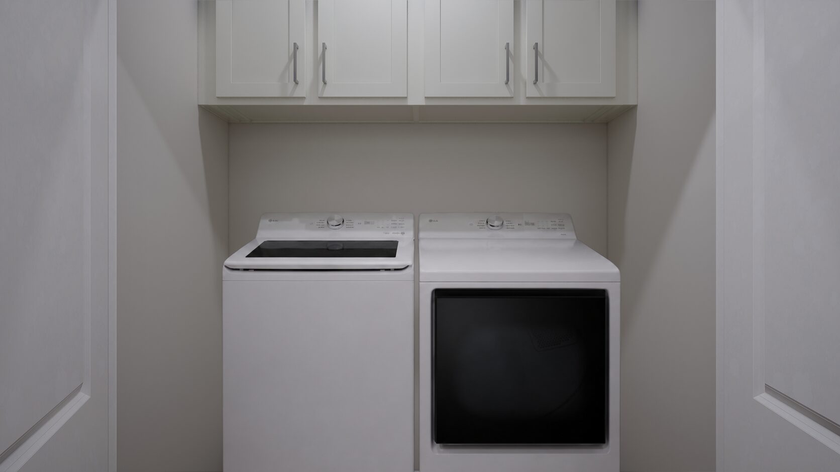 23_VillaPark_Upgraded_Laundry